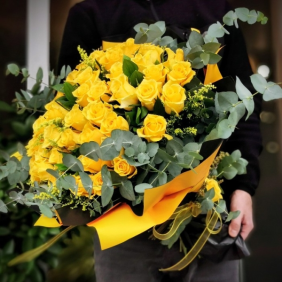  Marmaris Çiçek Siparişi Sıcak Sevgi Sarı Güller
